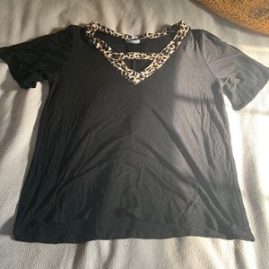 Day trip black and leopard top